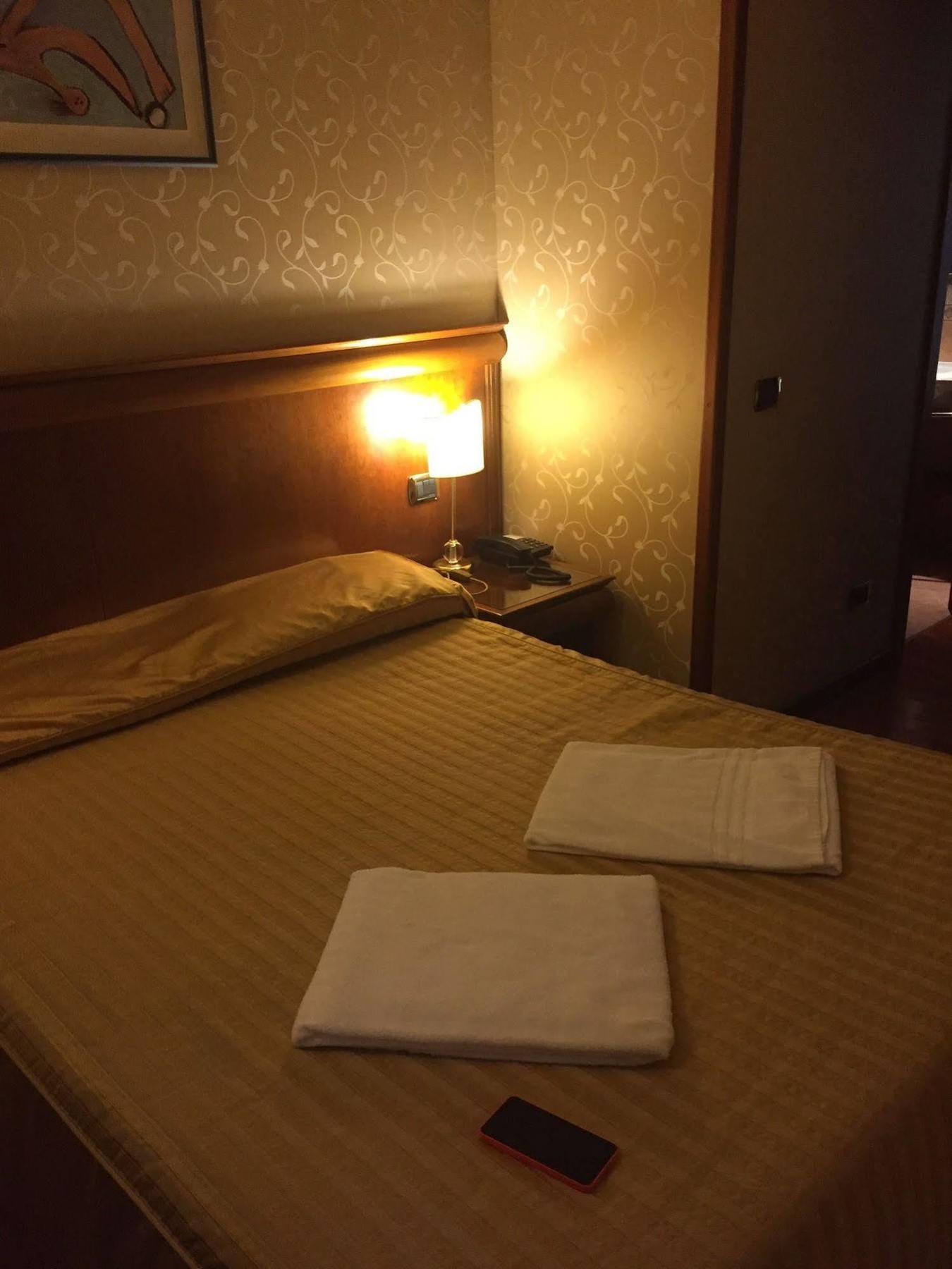 Hotel Divine Roma Exterior foto
