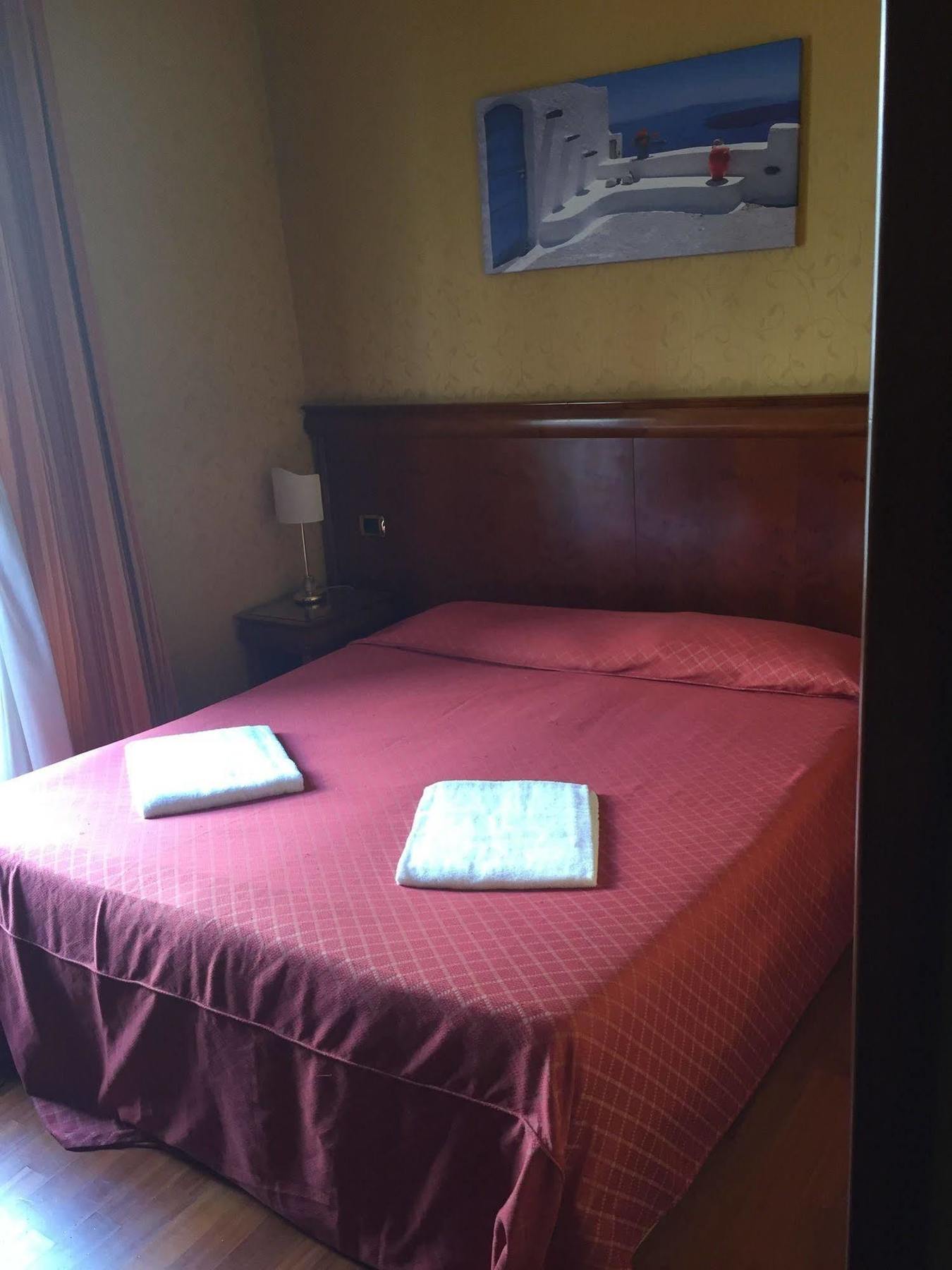 Hotel Divine Roma Exterior foto